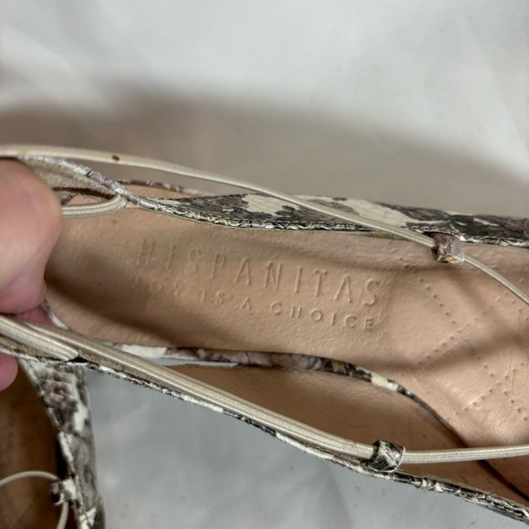HISPANITAS Sz 38 Pointy Toe Floral Snake Embossed Made in Spain Sling Back Flats - Picture 4 of 9